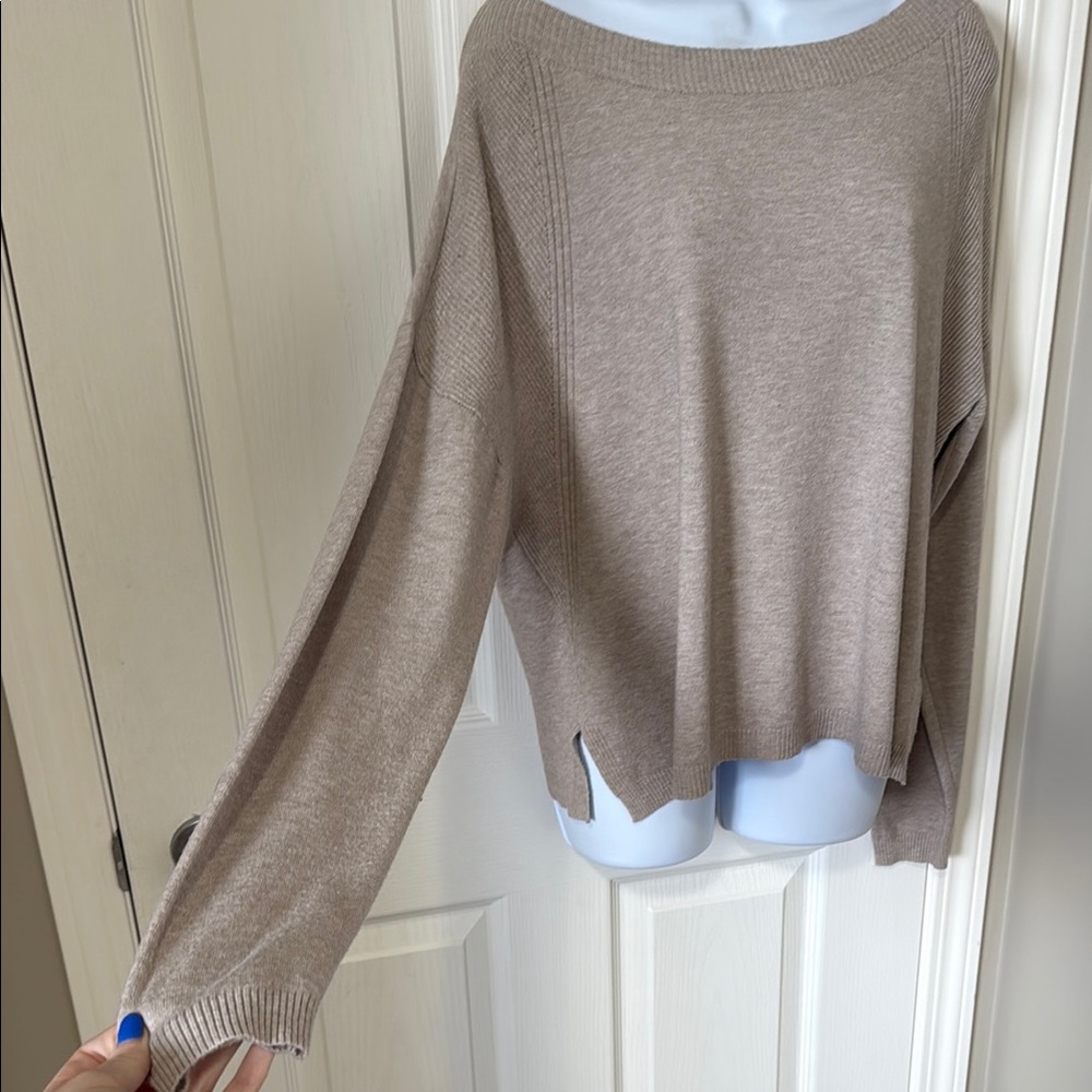 Cyrus Tan Sweater - Picture 4 of 7